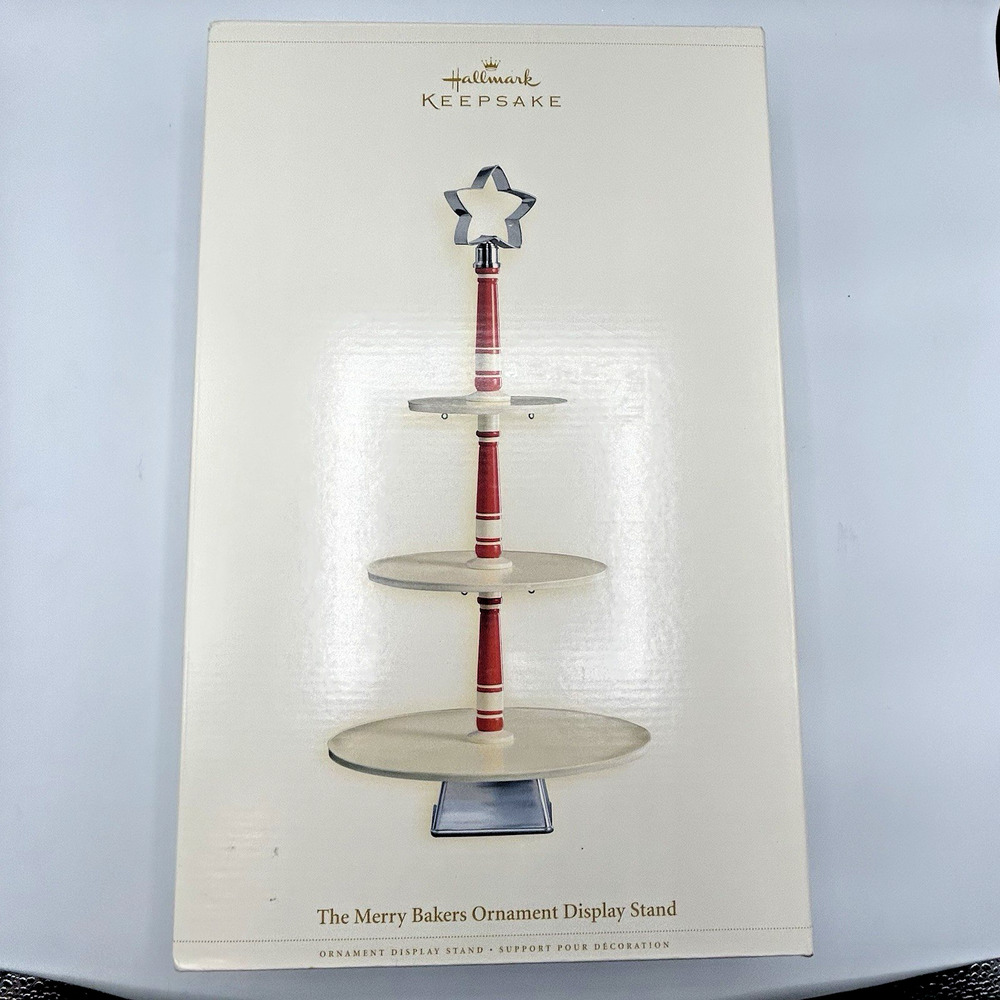 Hallmark Ornament 2006 The Merry Bakers Display Stand With All Ornaments NEW